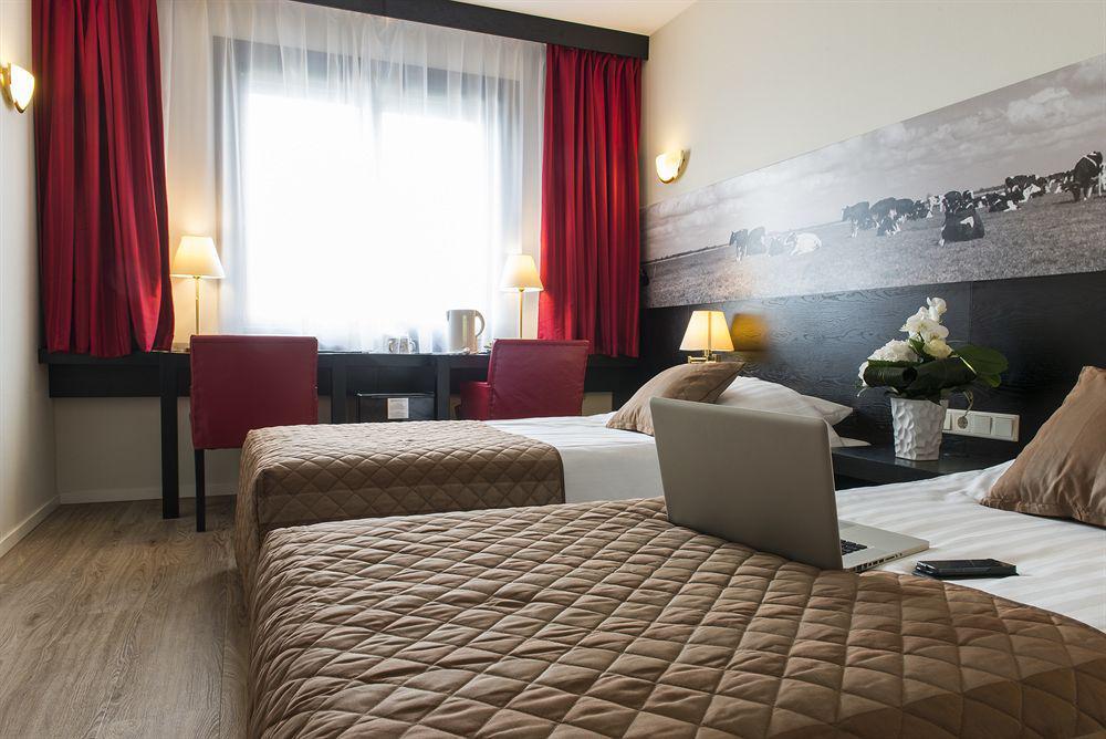 Hotel Bastion Den Haag 3*