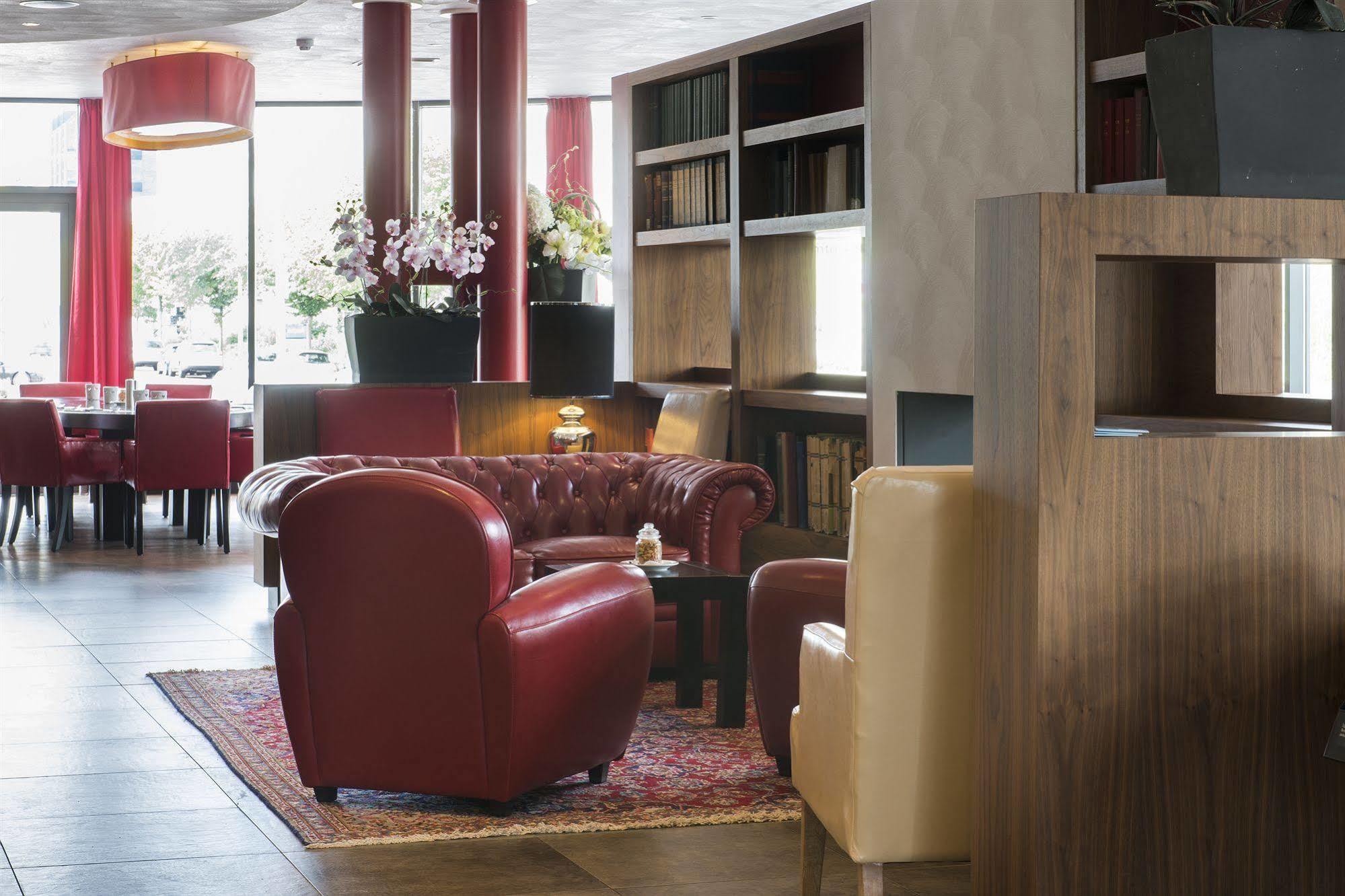 Bastion Den Haag Hotel 3*